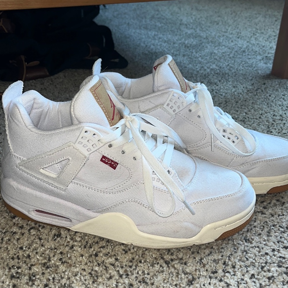 Levi’s x Air Jordan 4 Retro “White Denim”